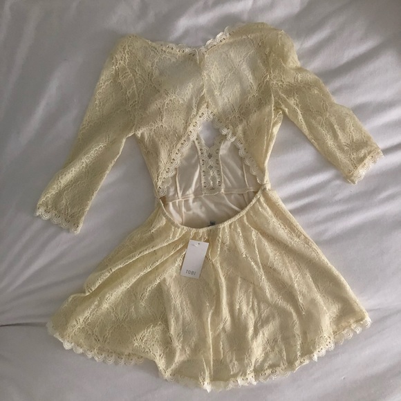 🏷 NWT | Tobi Ivory Lace 3/4 Sleeve Dress | Size M - Picture 4 of 4